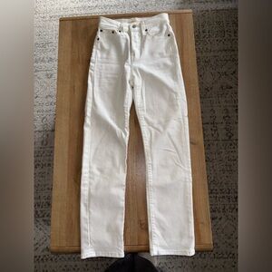 Levi’s wedgie straight white jeans